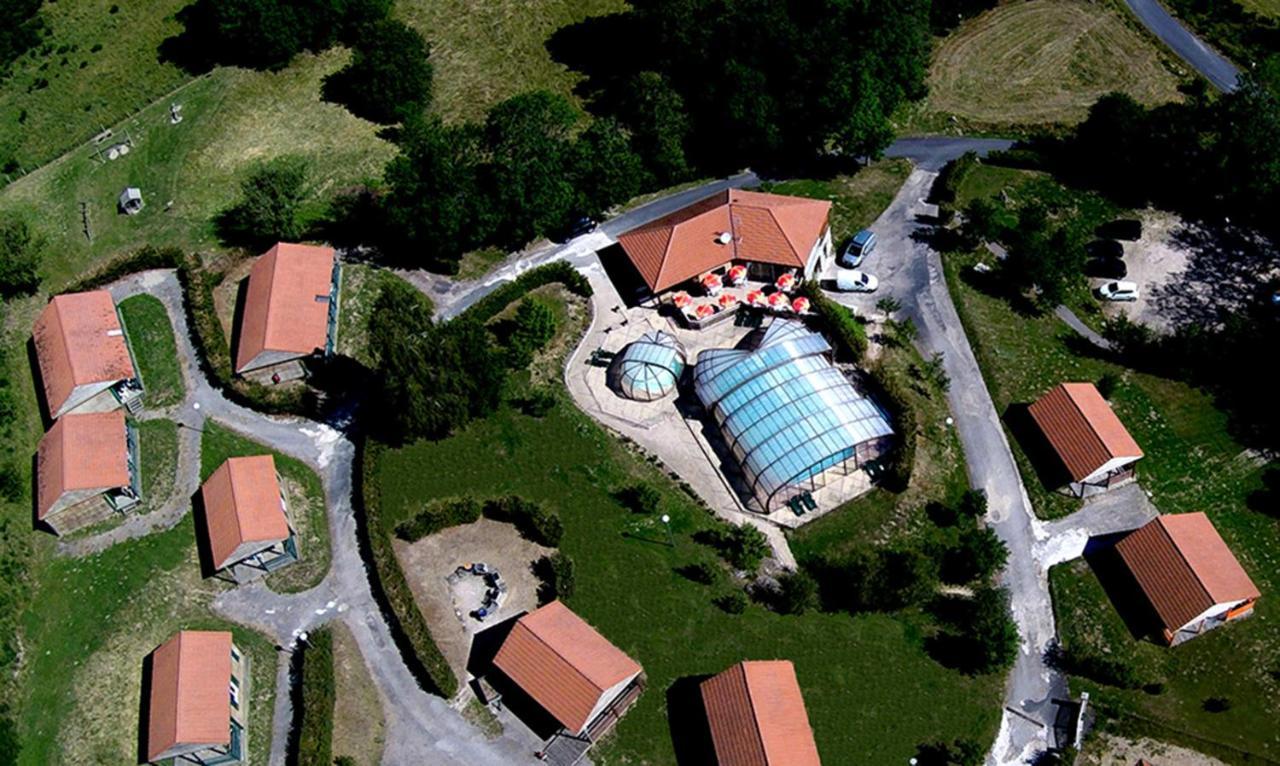 Les Chalets De La Margeride Blavignac Esterno foto