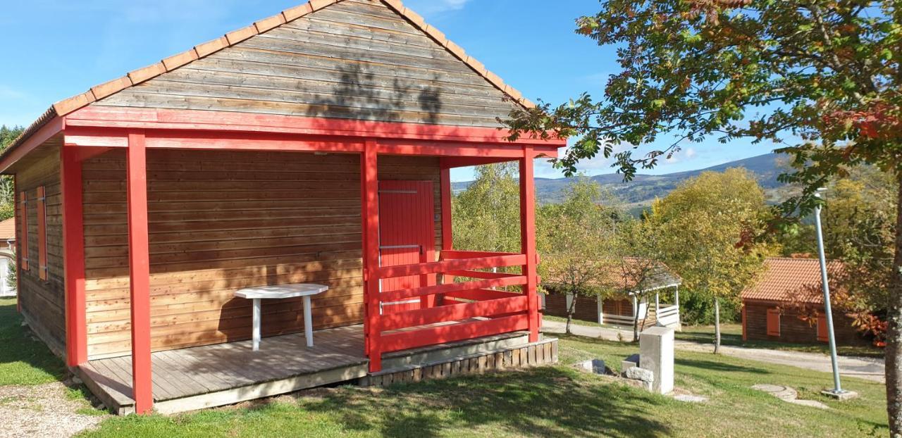 Les Chalets De La Margeride Blavignac Esterno foto