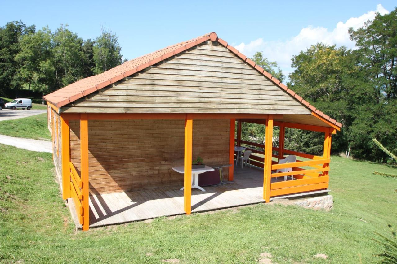 Les Chalets De La Margeride Blavignac Esterno foto