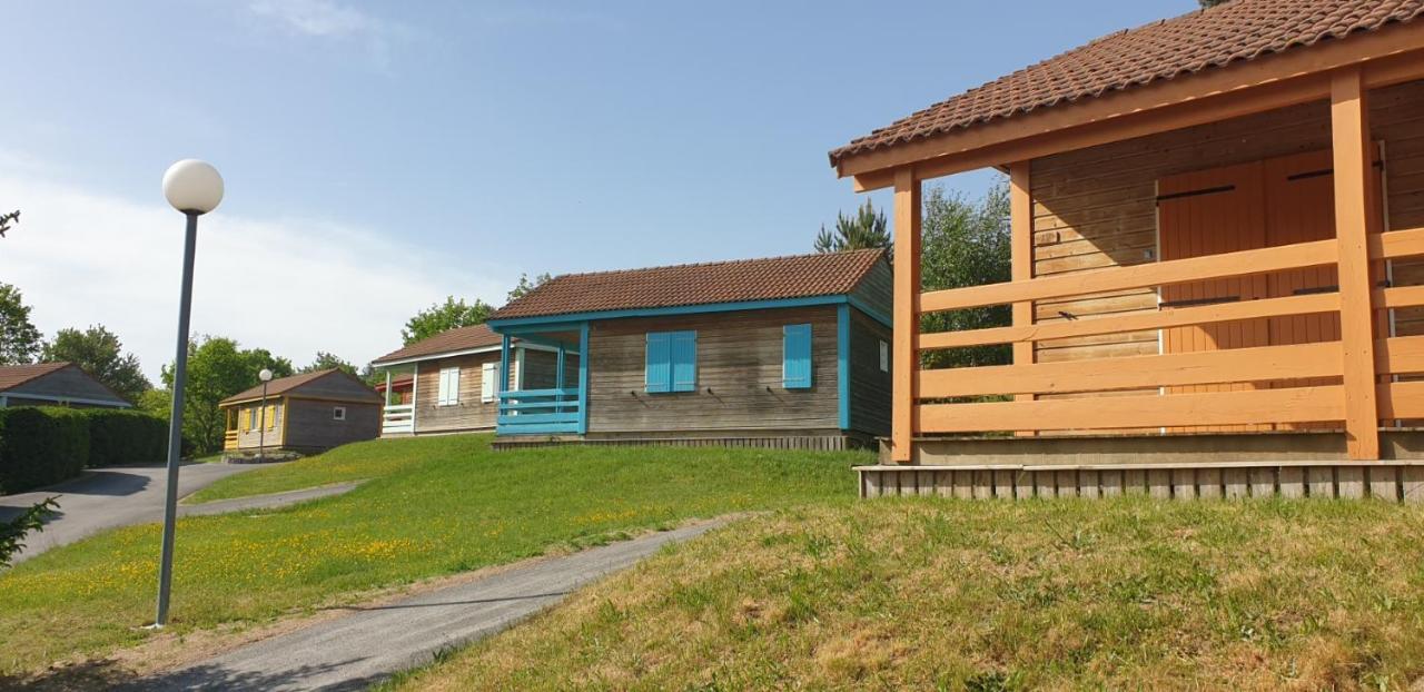 Les Chalets De La Margeride Blavignac Esterno foto