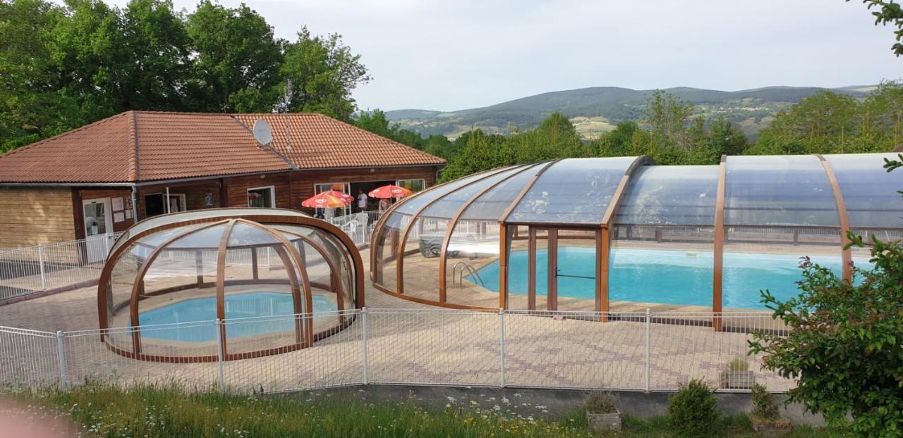 Les Chalets De La Margeride Blavignac Esterno foto