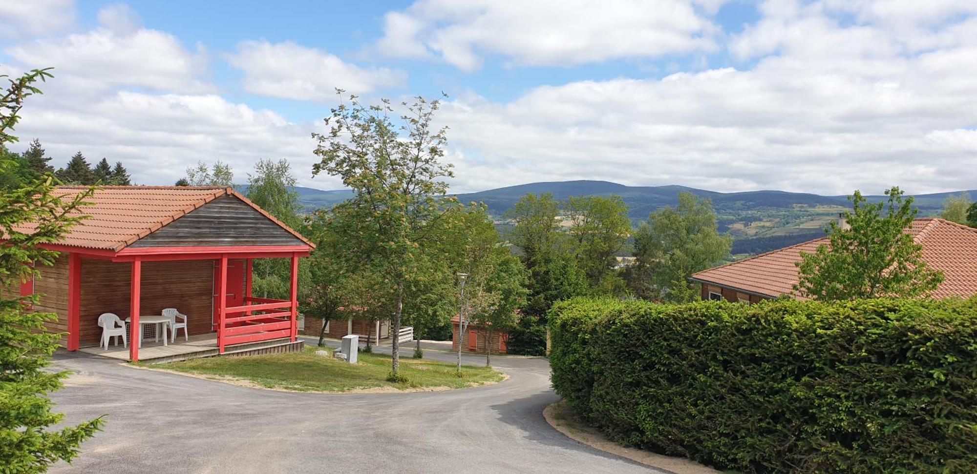 Les Chalets De La Margeride Blavignac Esterno foto